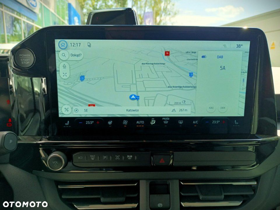 Ford Tourneo Custom - 15