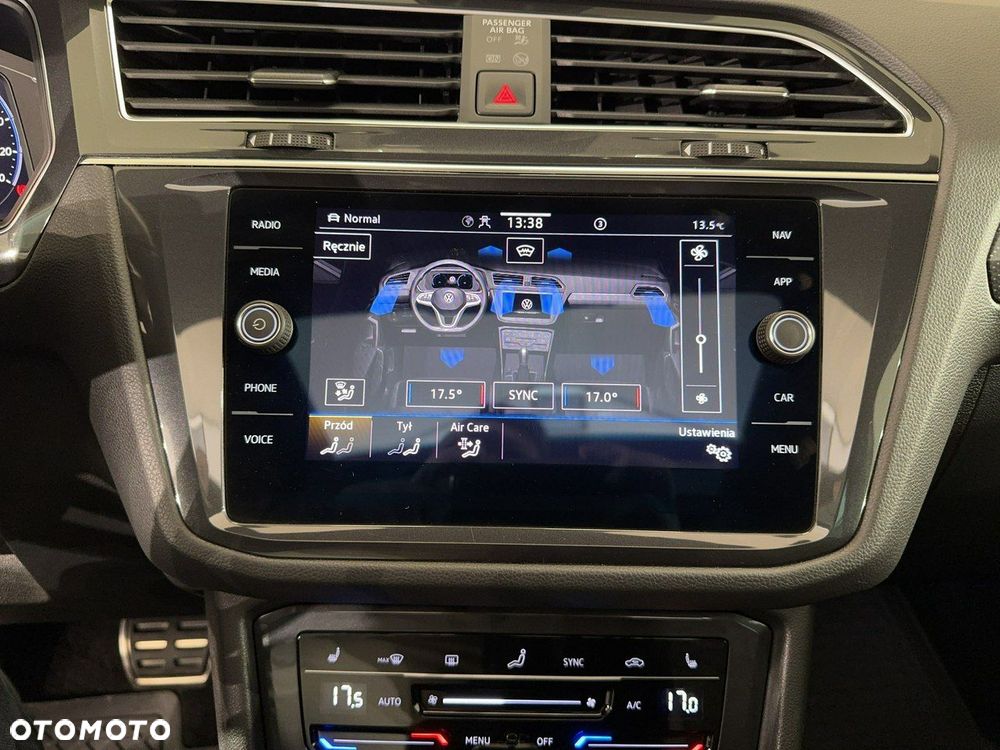 Volkswagen Tiguan - 31
