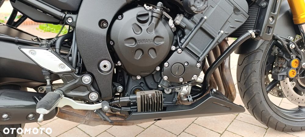 Yamaha FZ8 - 28