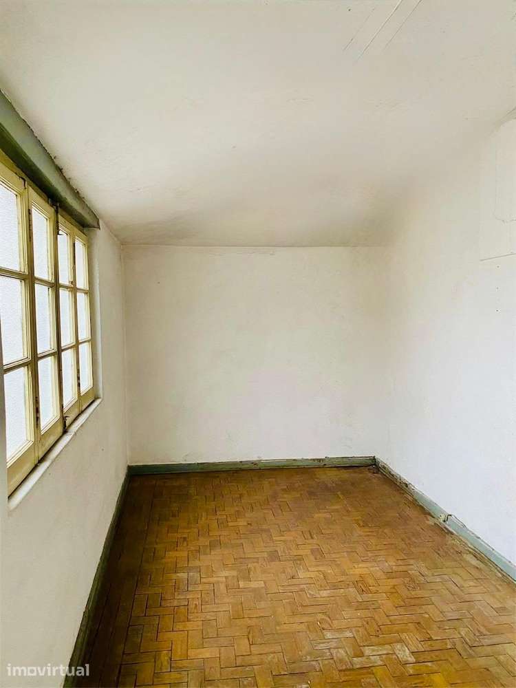 Vende-se prédio - Grande imagem: 3/4