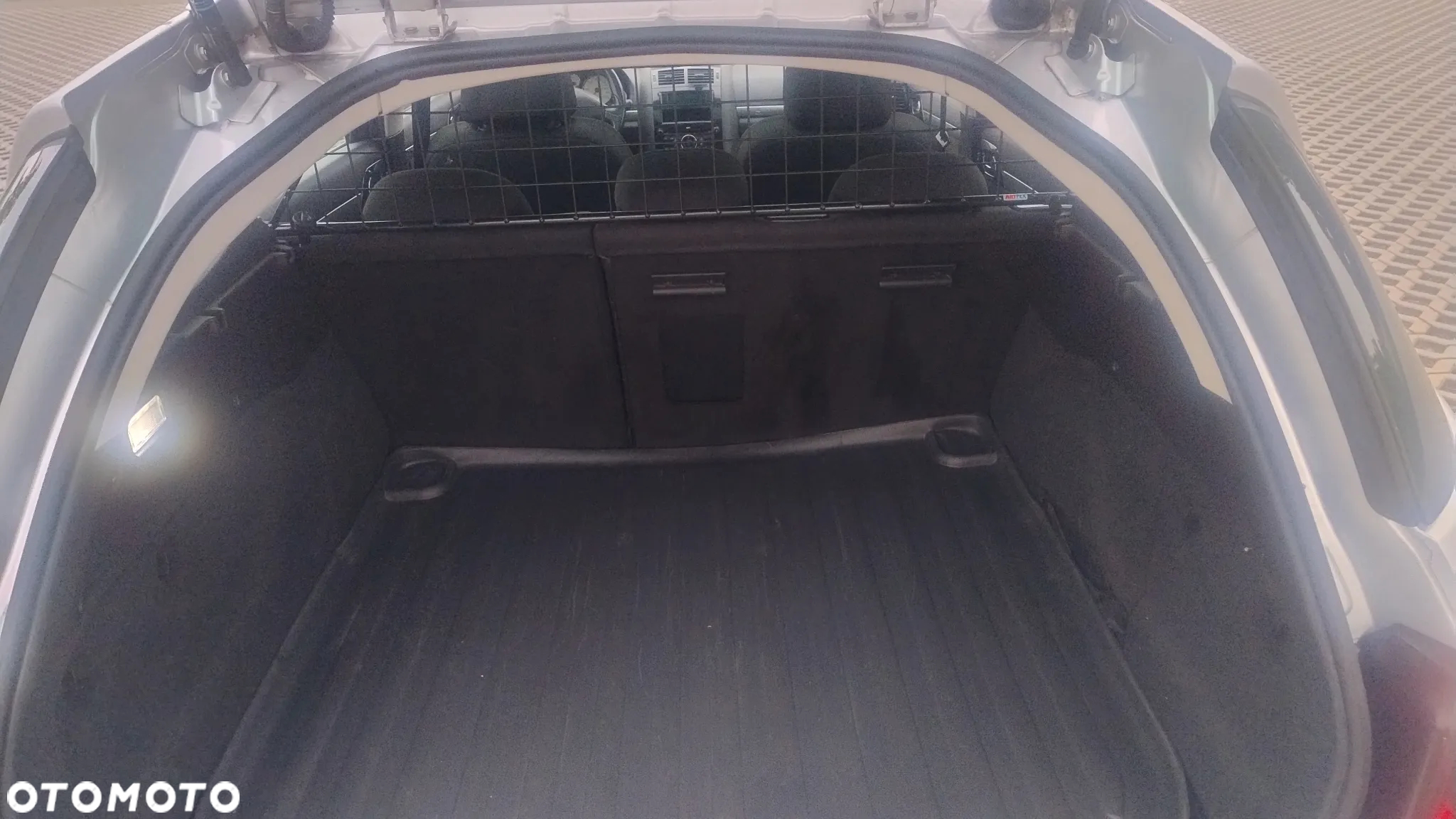 Peugeot 407 - 8