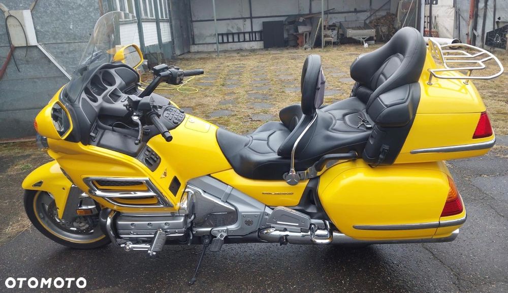 Honda GL - 12