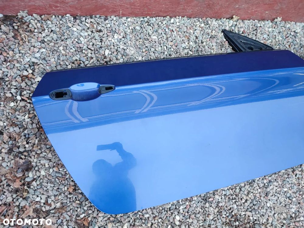 BMW E92 / E92 LCI / E93 / E93 LCI. KOMPLET ORYGINALNYCH DRZWI PRAWE / LEWE +  PODNOŚNIK SZYBY + SZYBA. O NR: 7 200 570 /  7 200 569 OEM, W KOL. LE MANS BLAU METALIC 381. BEZ RDZY - 9