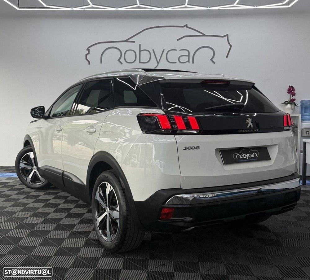 Peugeot 3008 1.2 PureTech Allure Pack EAT8 - 28