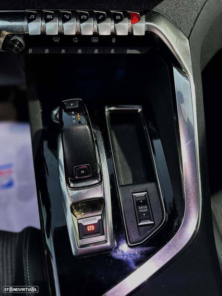 Peugeot 3008 1.5 BlueHDi Allure Pack EAT8 - 11