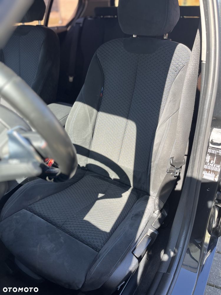 BMW Seria 1 116d - 16