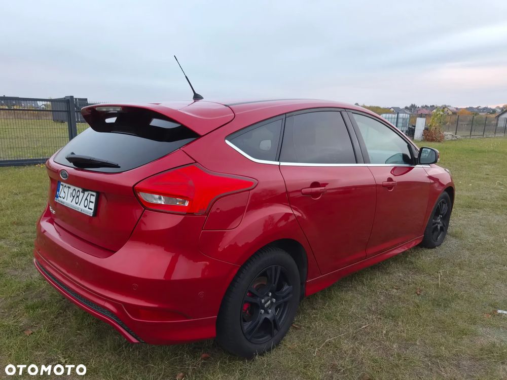 Ford Focus 1.5 TDCi ST-Line Red - 5