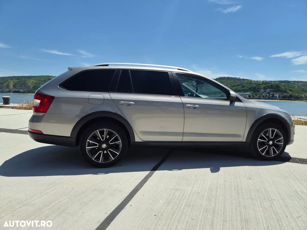 Skoda Octavia 2.0 TDI 4x4 DSG Scout - 5