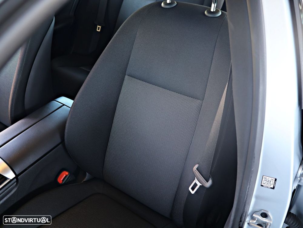 Mercedes-Benz C 200 d Avantgarde - 22