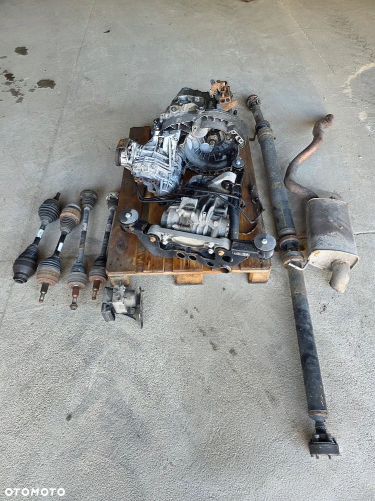 VW T5 2.5 TDI 4MOTION NAPĘD SKRZYNIA MOST REDUKTOR WAŁ PÓŁOŚ WYDECH ABS - 1