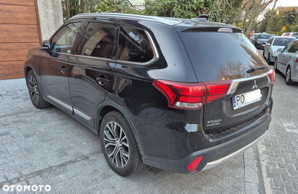 Mitsubishi Outlander 2.0 Intense Comfort 4WD CVT - 4