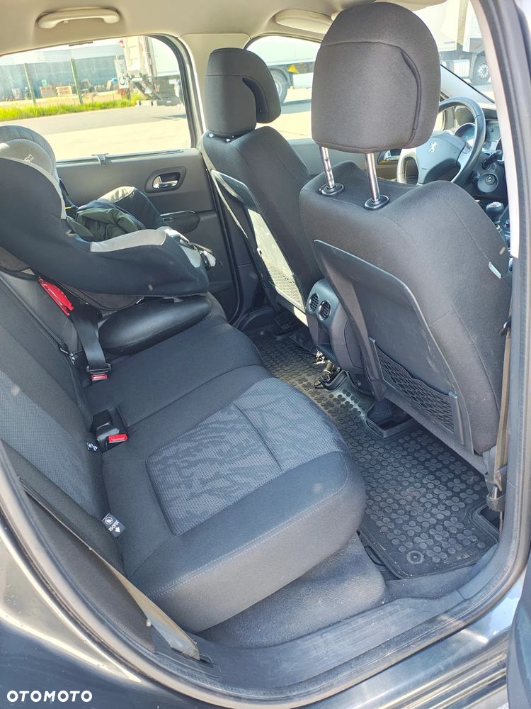 Peugeot 3008 1.6 HDi Style - 4