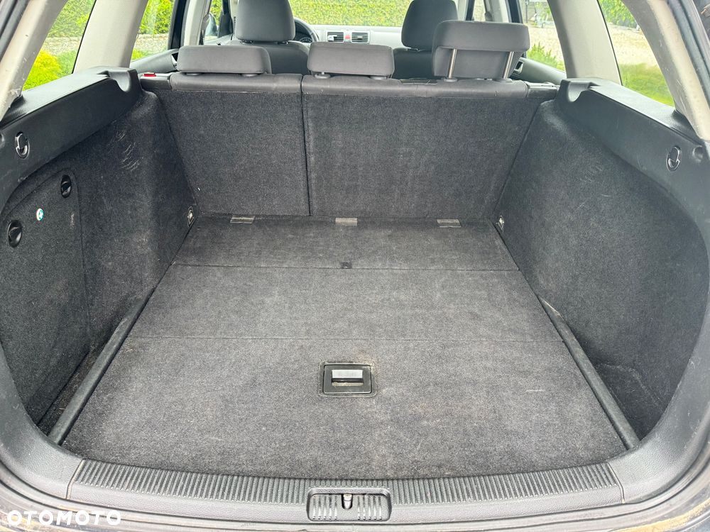Volkswagen Golf - 38