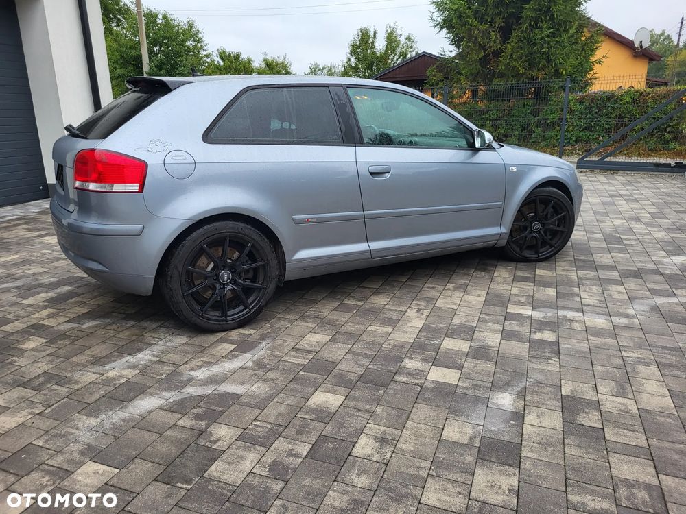 Audi A3 3-drzwiowe 3.2 quattro S Line Sportpaket plus - 3