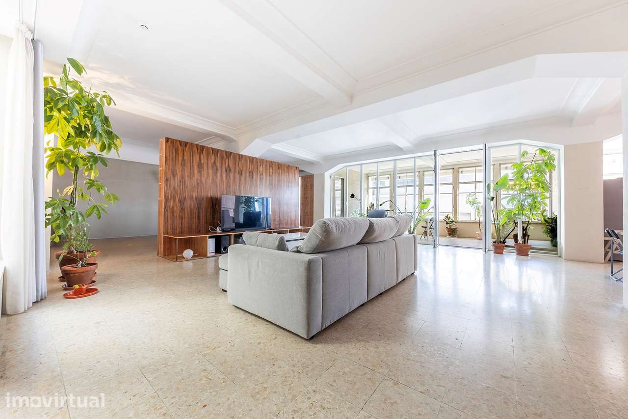 Apartamento T4 com Jardim de Inverno | Alvalade, Lisboa - Grande imagem: 2/47