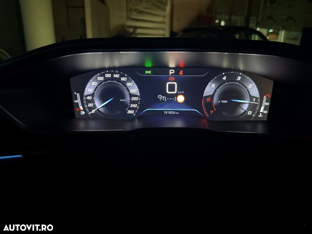 Peugeot 508 PureTech 180 EAT8 Allure - 12