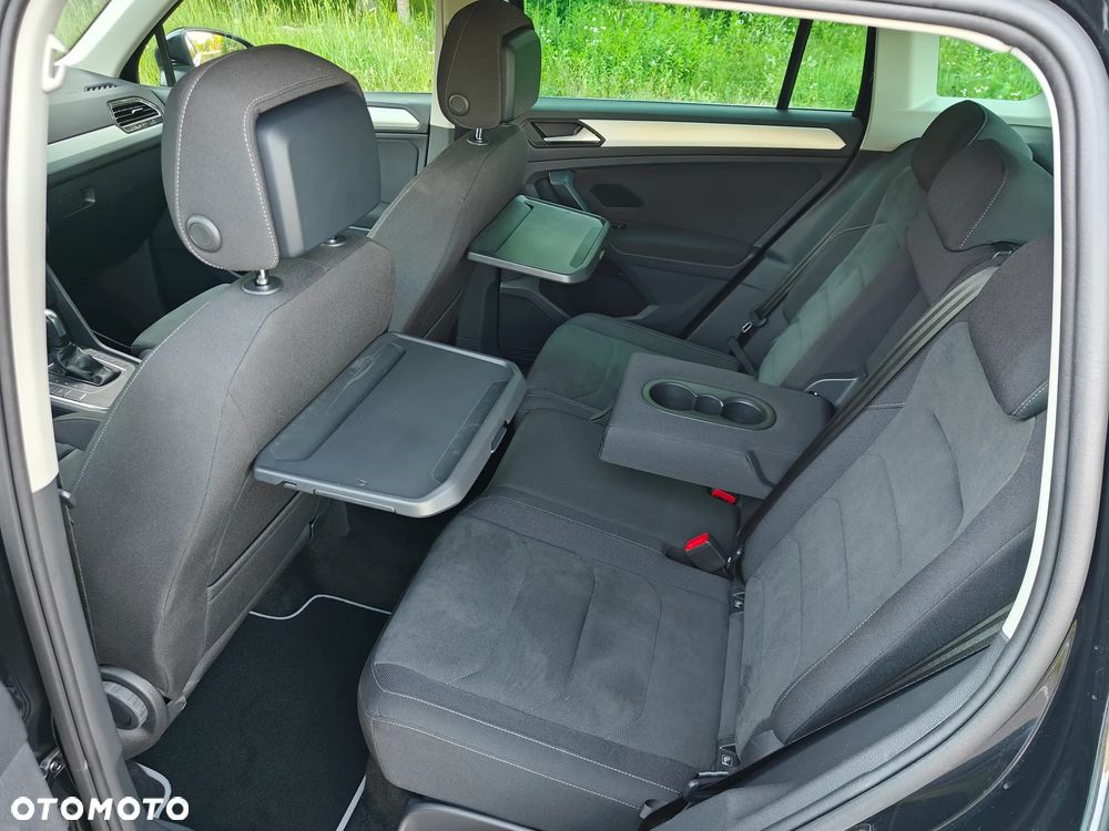 Volkswagen Tiguan - 33