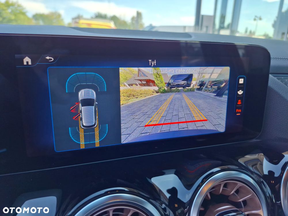 Mercedes-Benz EQA 250+ 70.5kWh Electric Art - 12