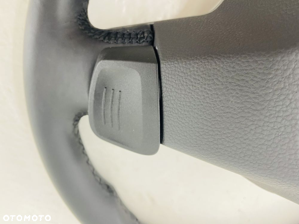 VW CR7 Touareg III kierownica czarnaskóra szaranić łopatki dotyk acc - 8