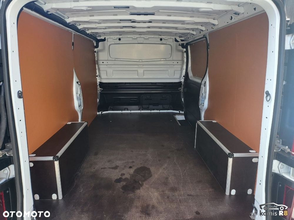 Renault Trafic - 18