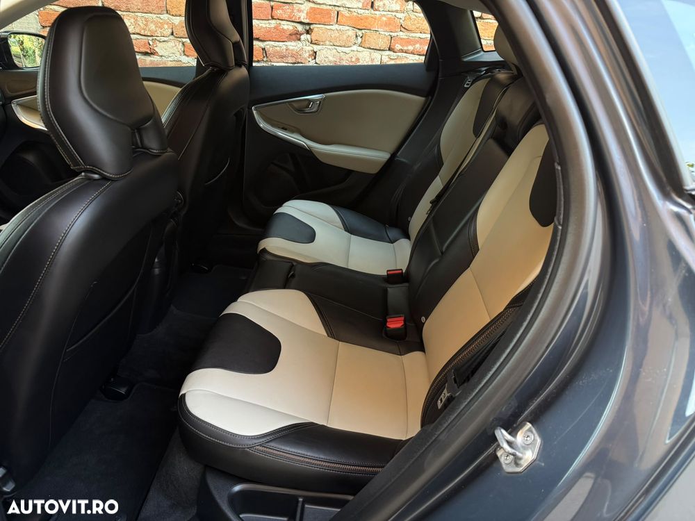 Volvo V40 T4 AWD Geartronic Pro - 12