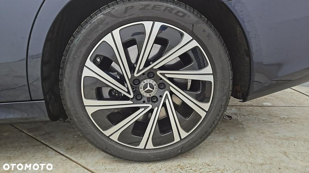 Mercedes-Benz Klasa E 220 d 9G-TRONIC Edition AVANTGARDE - 25