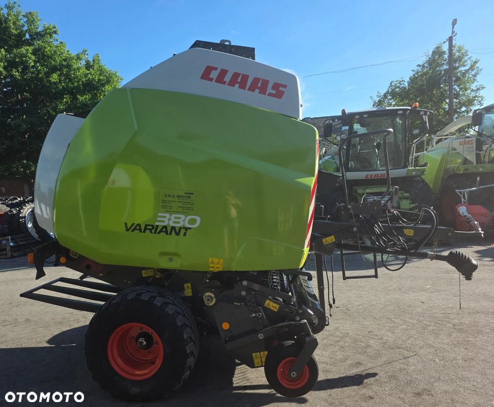 Claas Variant 380 - 13