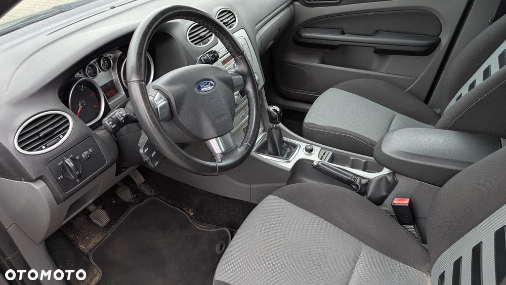 Ford Focus - 2