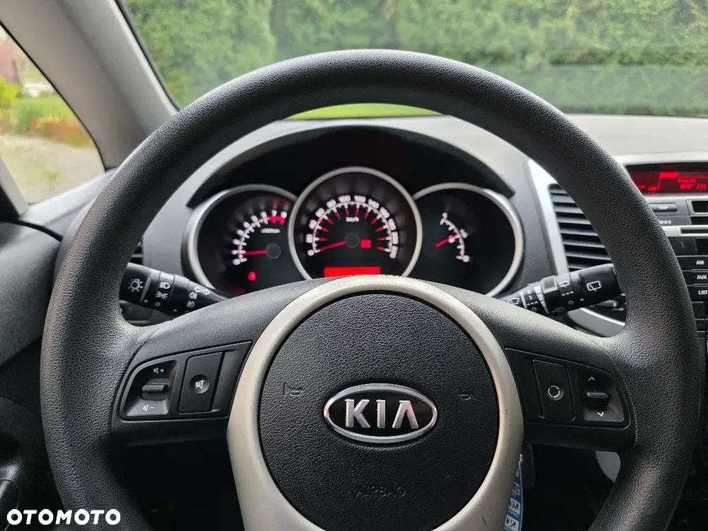 Kia Venga 1.4 CVVT Dream-Team Edition - 11