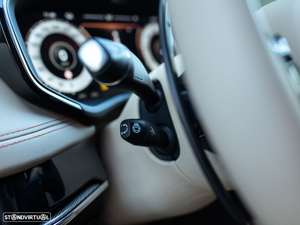 Aston Martin DBX 707 - 52