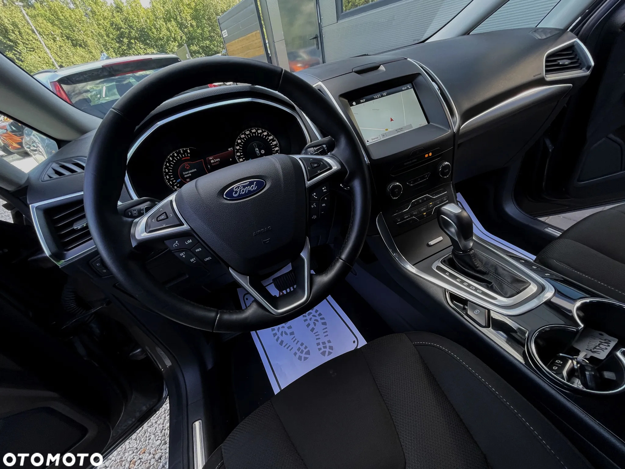 Ford S-Max 2.0 EcoBoost Titanium - 27
