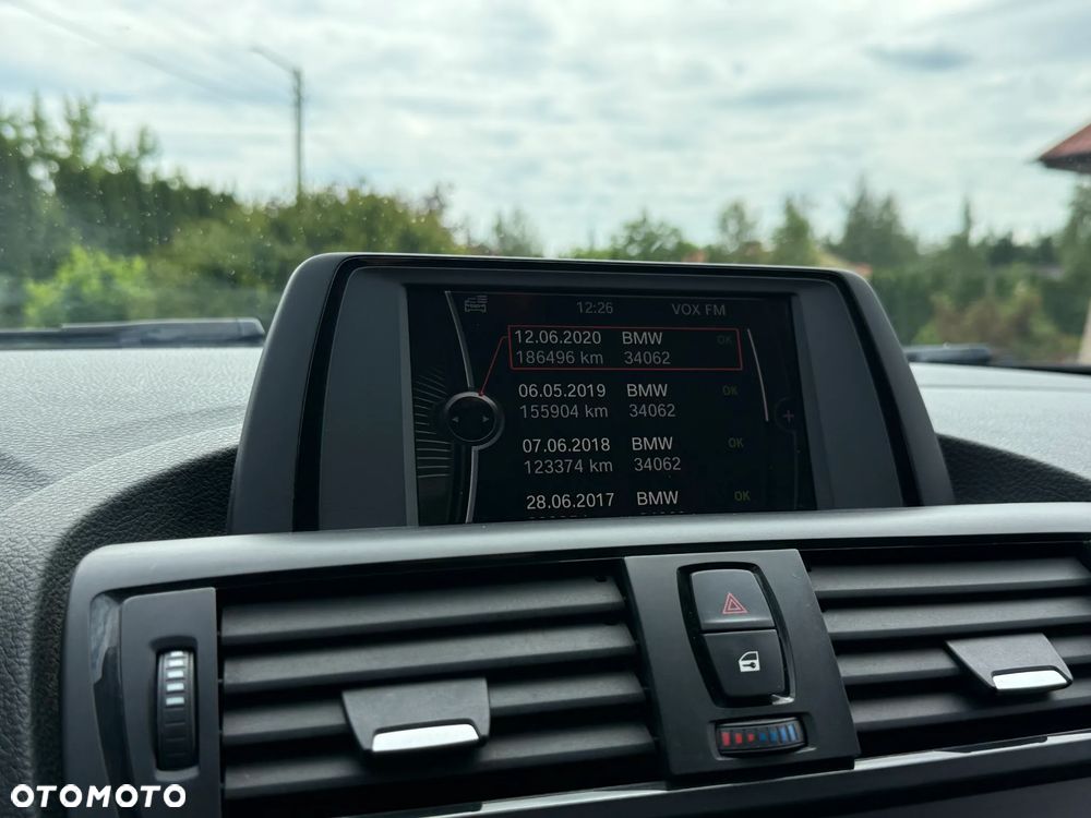 BMW Seria 1 120d Sport Line - 27