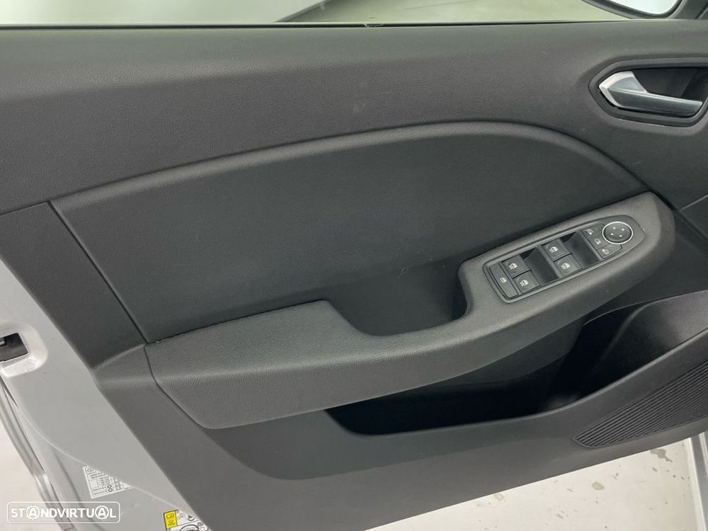 Renault Clio 1.0 TCe Evolution Bi-Fuel — fotografia 17