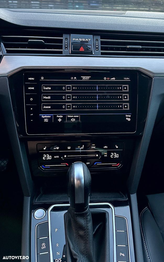 Volkswagen Passat 2.0 TDI DSG Highline - 14