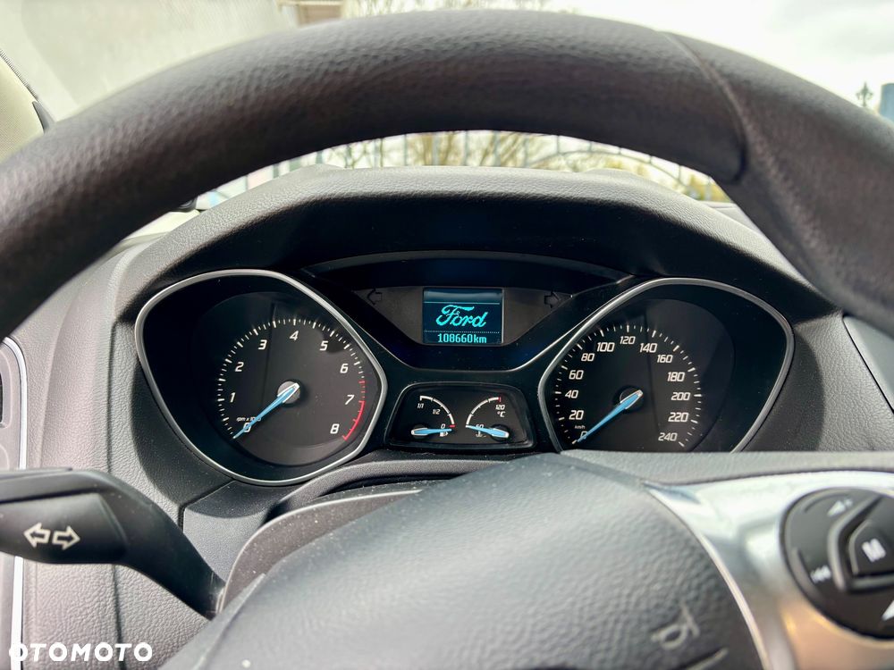 Ford Focus 1.6 Ambiente - 6