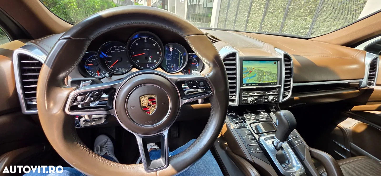 Porsche Cayenne 3.0 L - 7