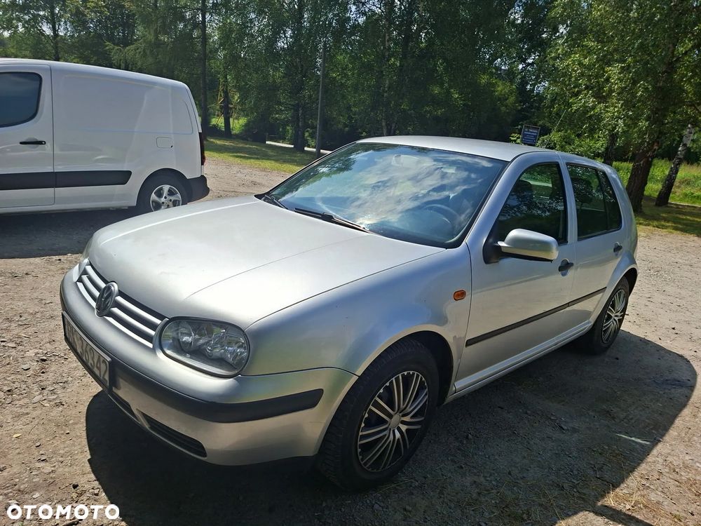 Volkswagen Golf 1.4 Basis - 1