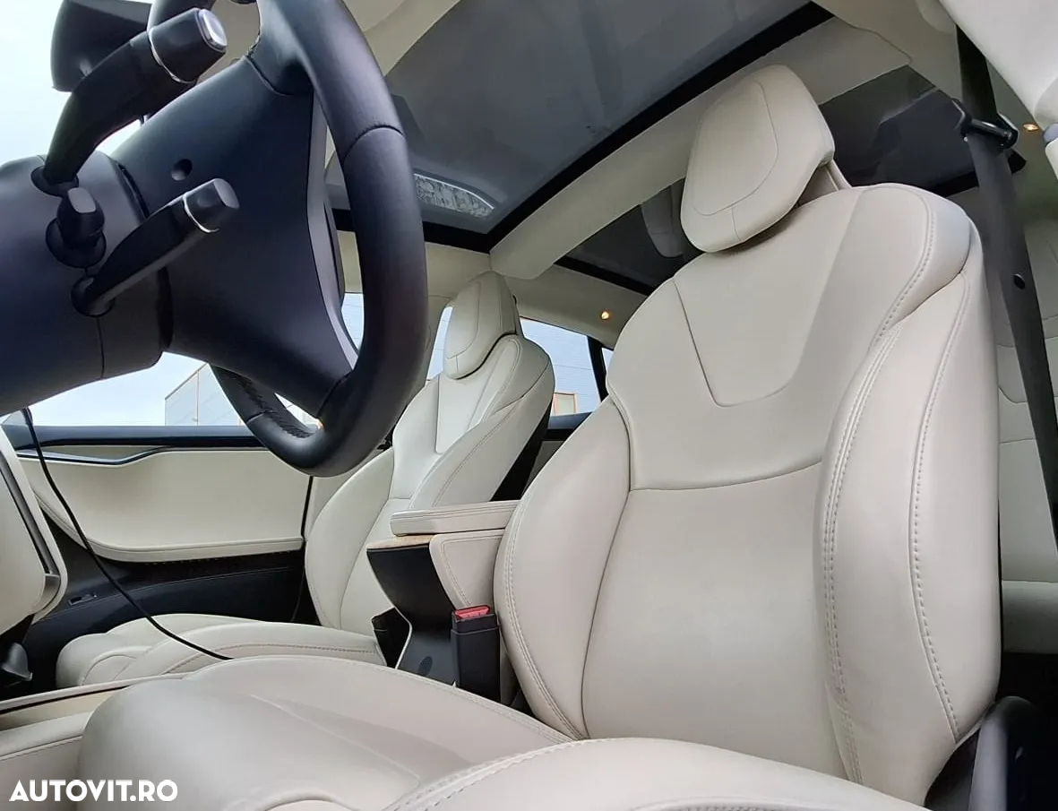 Tesla Model S 100D Allradantrieb - 11