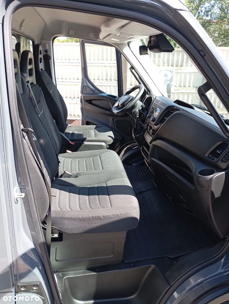 Iveco Daily 50C18 50-180‼️Skrzynia Skrzyniowy Plandeka 10 palet‼️Wysokości rampowa 115 cm do załadunku‼️tył Drzwi‼️Salon Polska‼️I-wł 100% Oryginał - 8