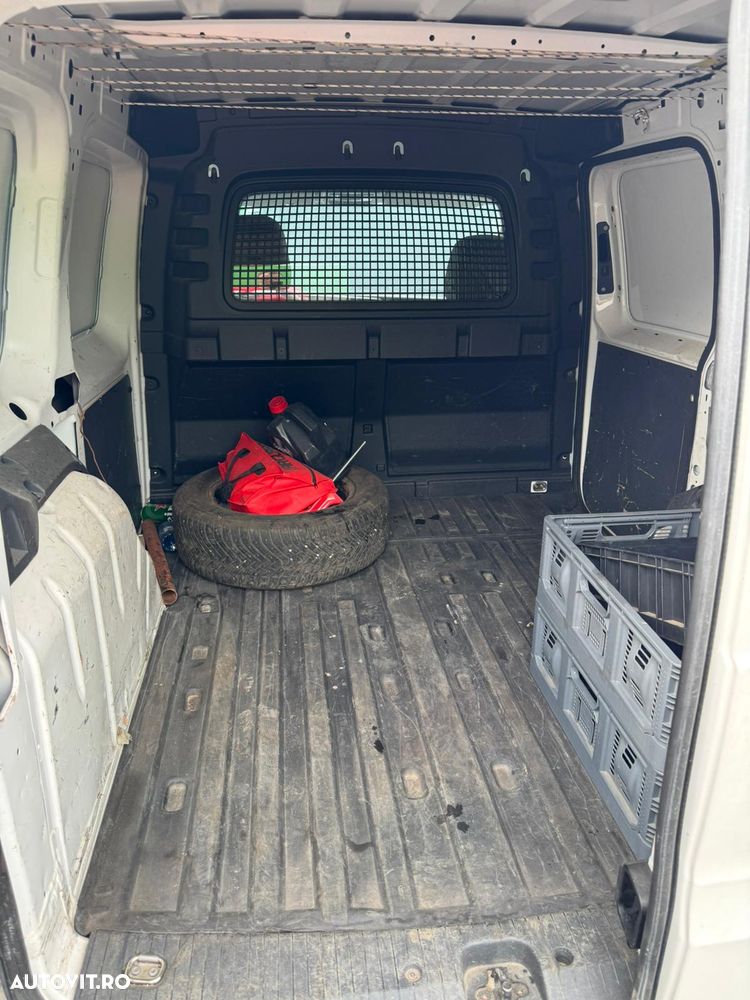 Volkswagen Caddy - 8