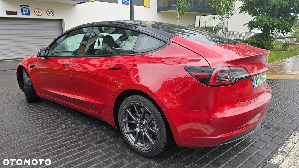 Tesla Model 3 - 7