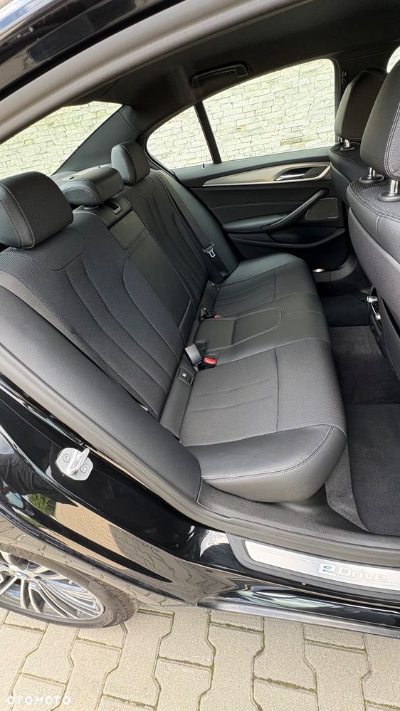 BMW Seria 5 530e iPerformance GPF M Sport sport - 28