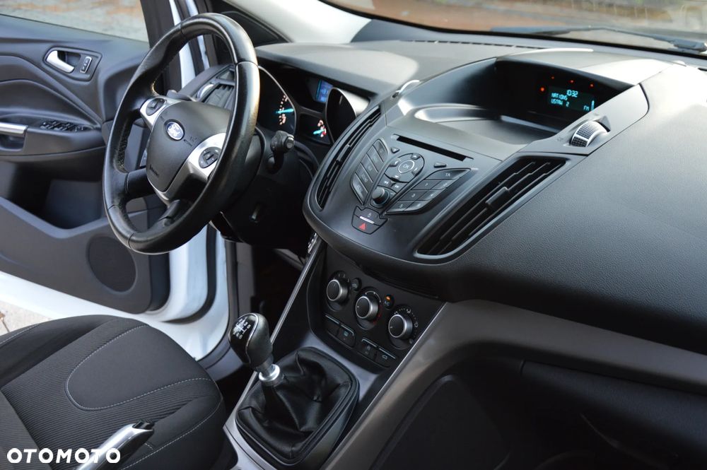 Ford Kuga 1.5 EcoBoost 2x4 SYNC - 14