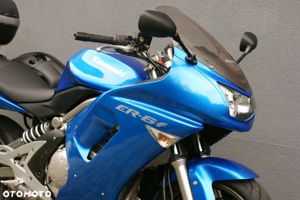 Kawasaki ER - 11