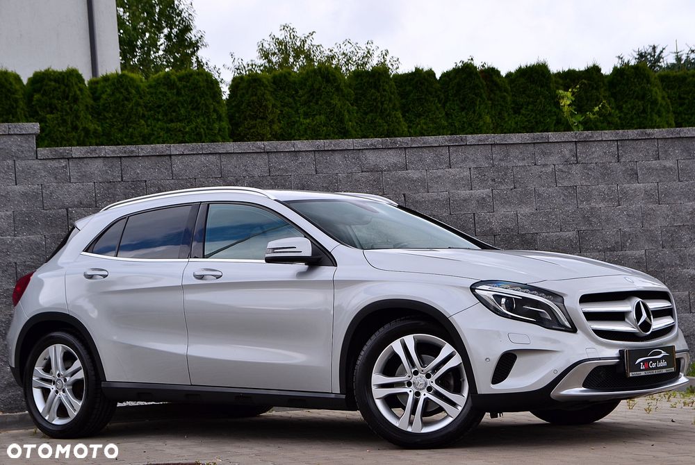 Mercedes-Benz GLA 200 UrbanStyle Edition - 2