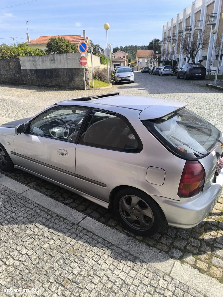 Honda Civic 1.4i S - 2