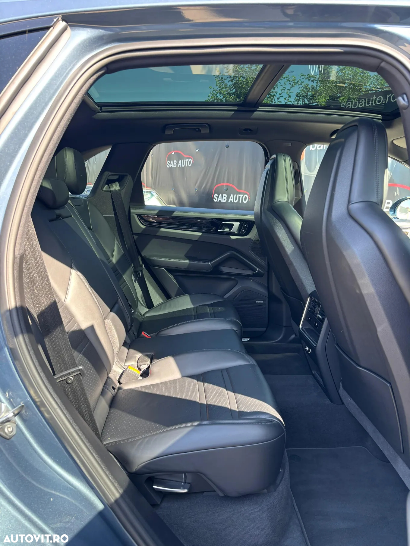 Porsche Cayenne S - 15