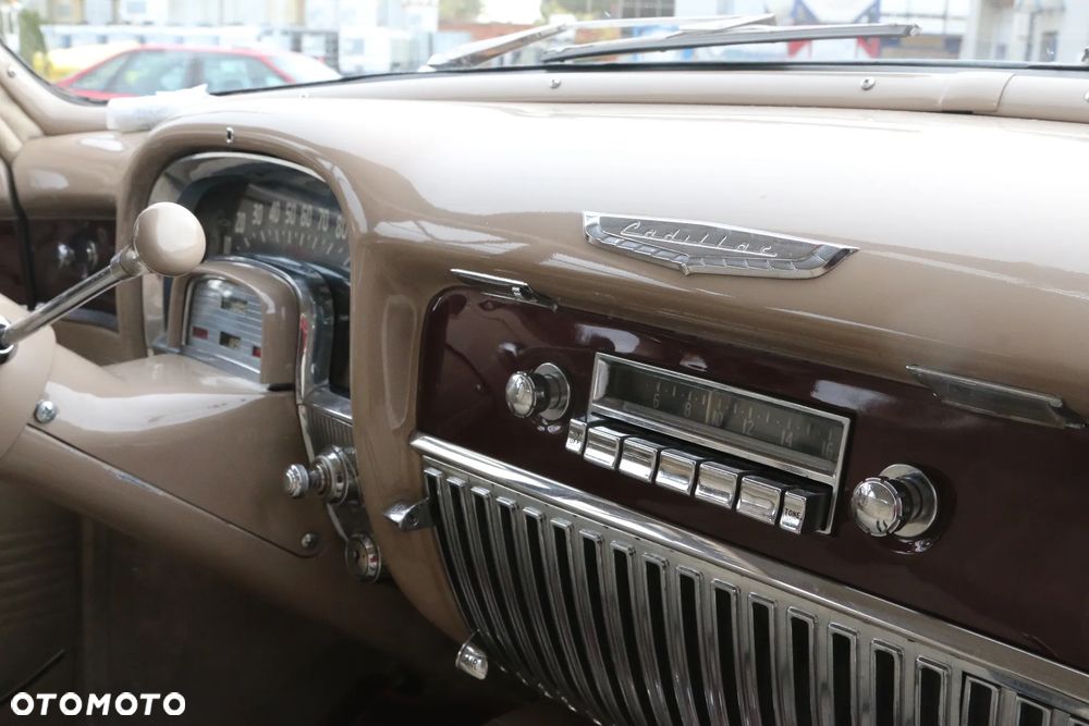 Cadillac Inny - 34