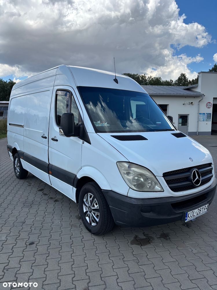Mercedes-Benz Sprinter - 2
