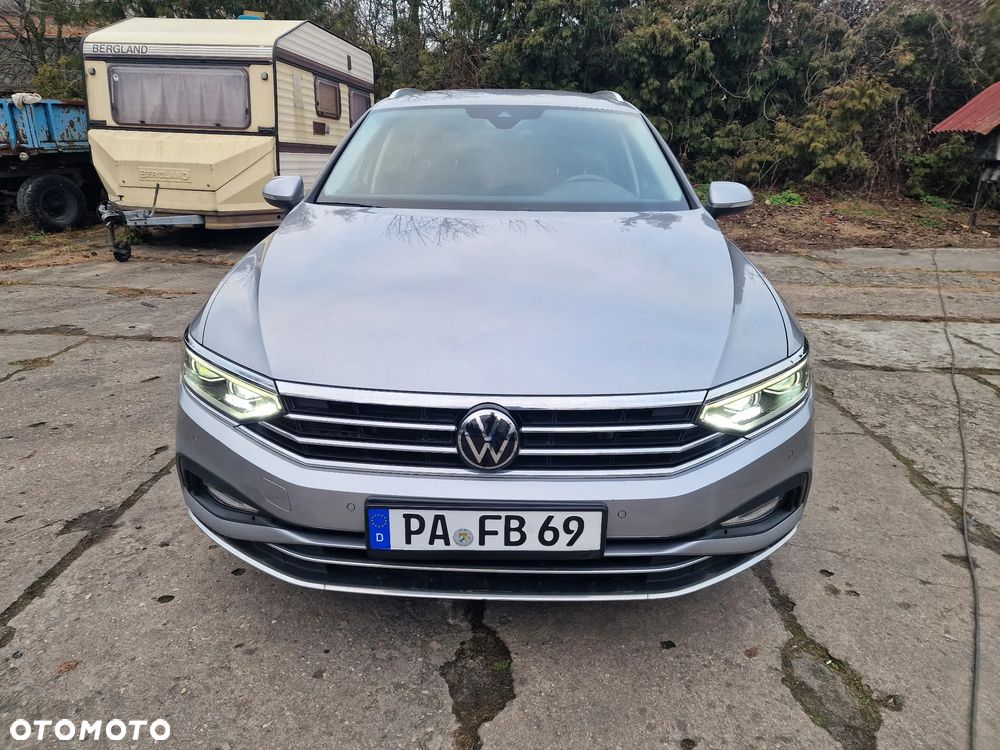 Volkswagen Passat 2.0 TDI SCR DSG Business - 1